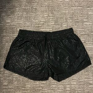 Black cheetah print Ziya Active shorts!
